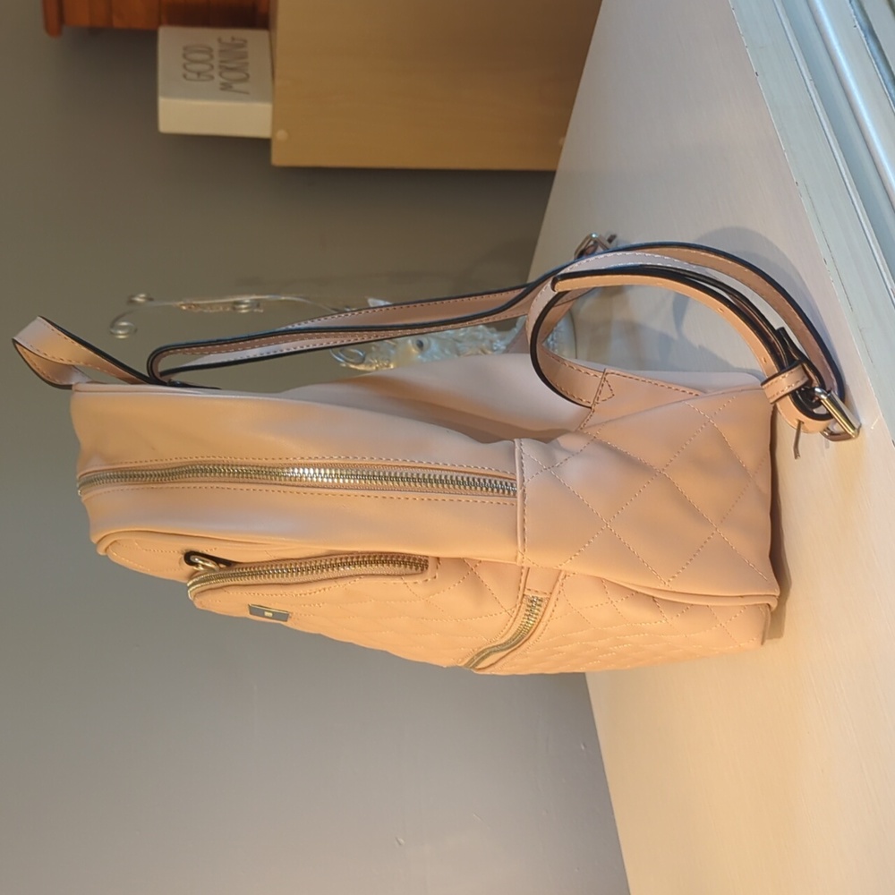 Blush pink quilted Steve Madden backpack 2 outside pockets, 3 inside, like new - Picture 5 of 11